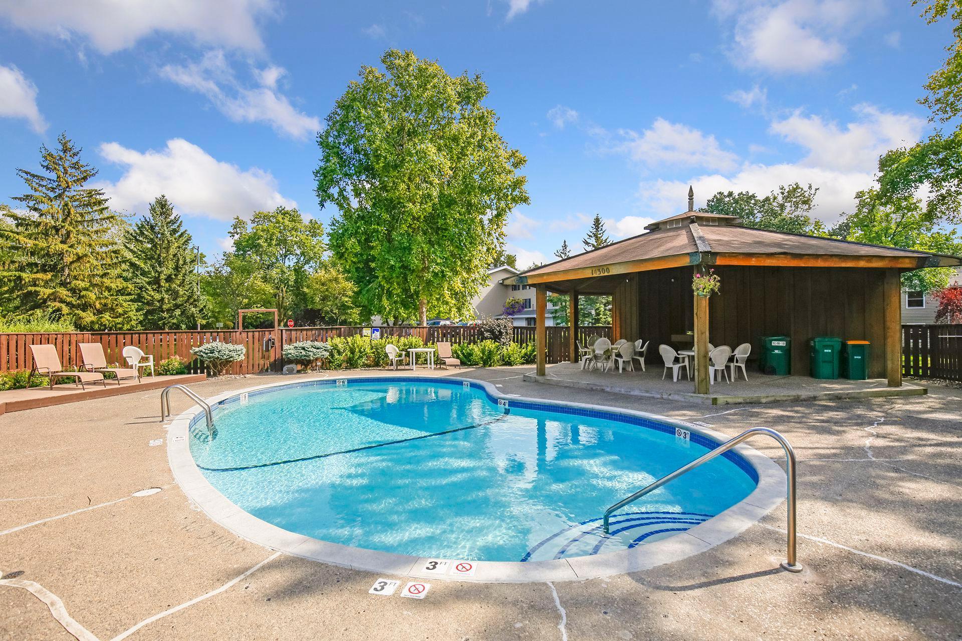 15239 Buchanan Court