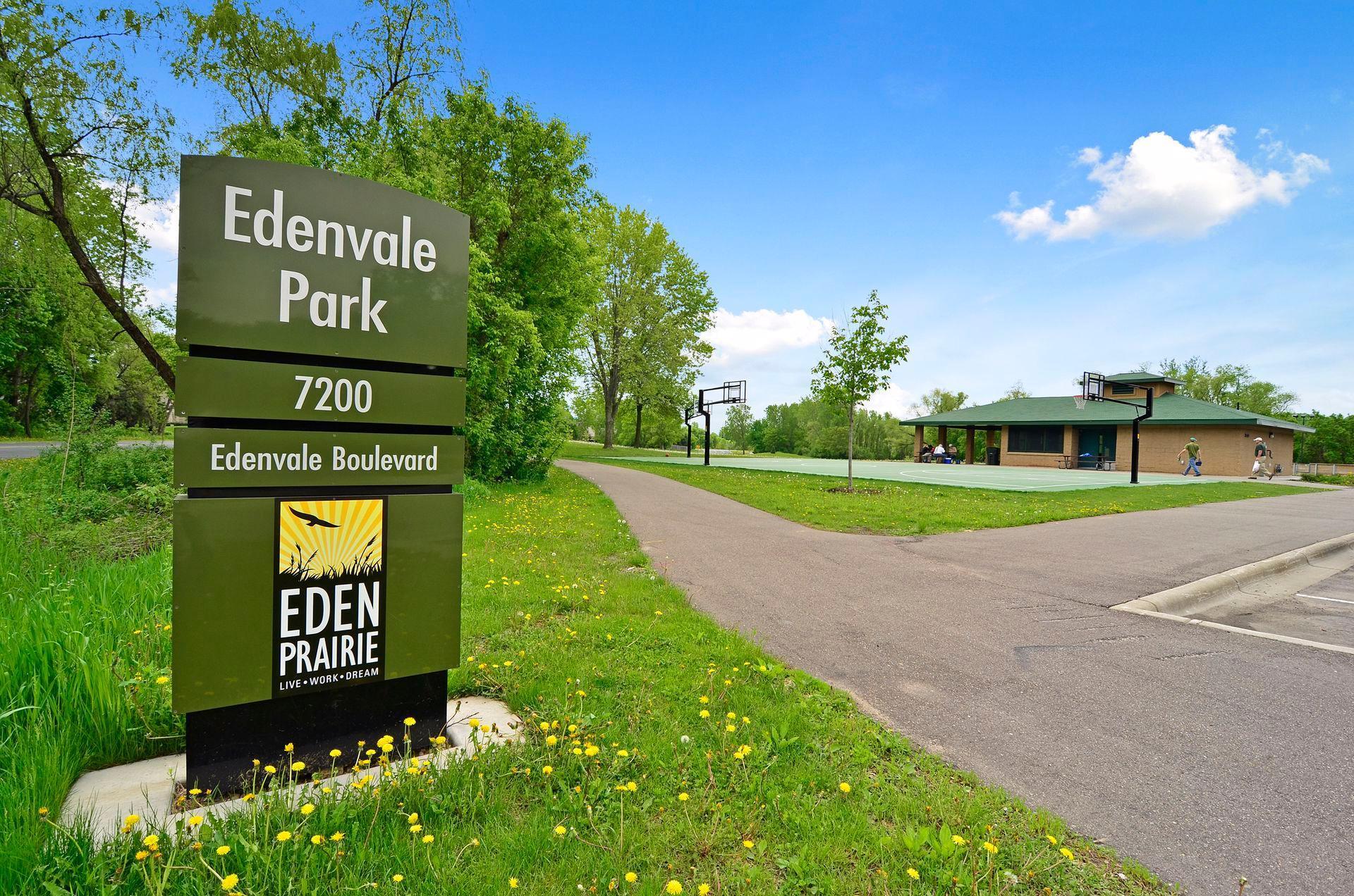 15239 Buchanan Court