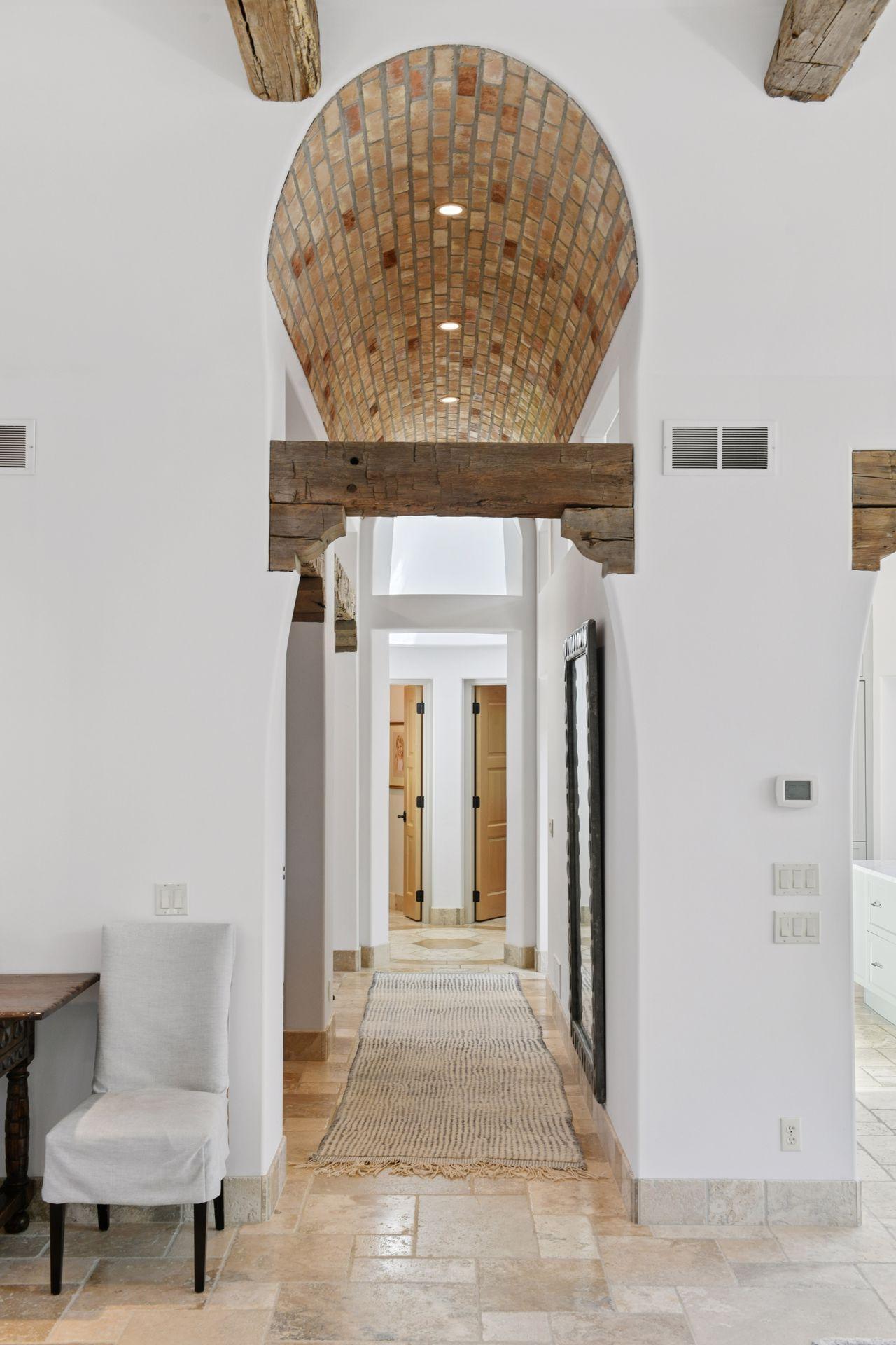 16127 Crosby Cove Road