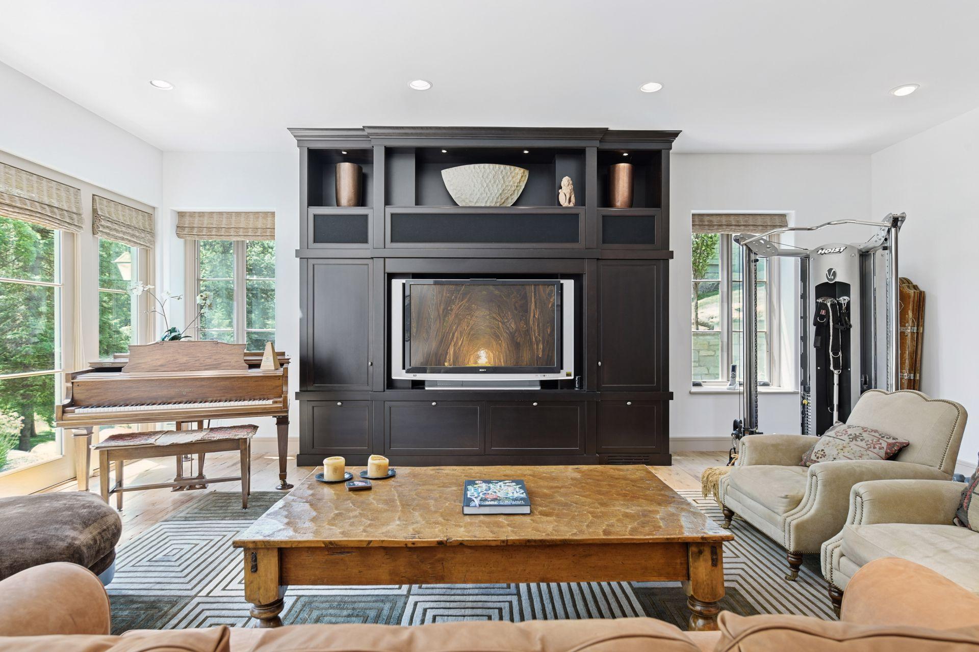 16127 Crosby Cove Road