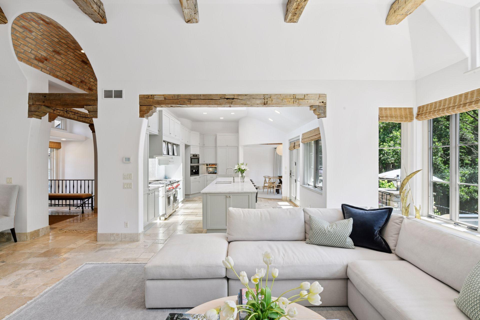 16127 Crosby Cove Road