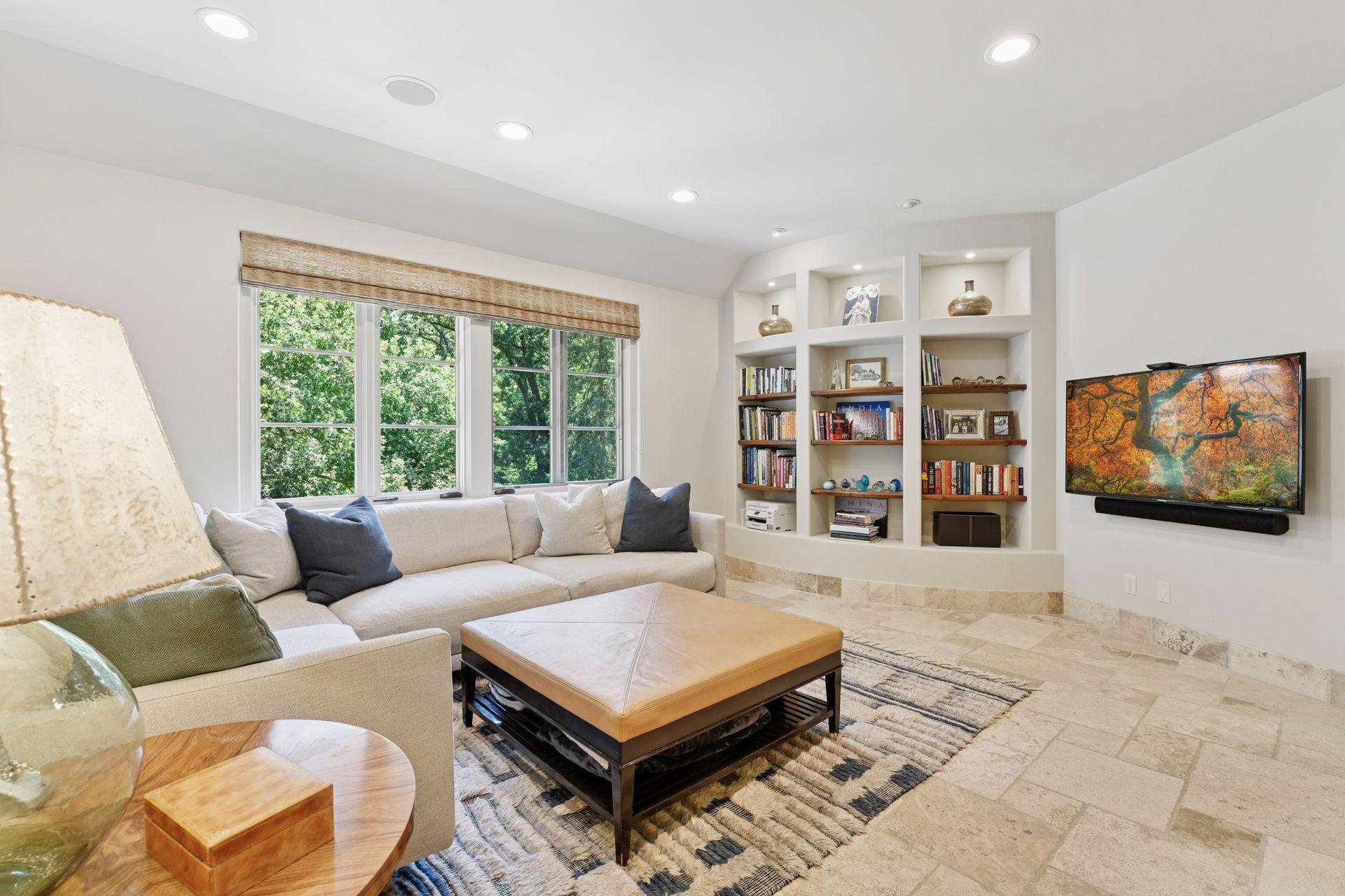 16127 Crosby Cove Road