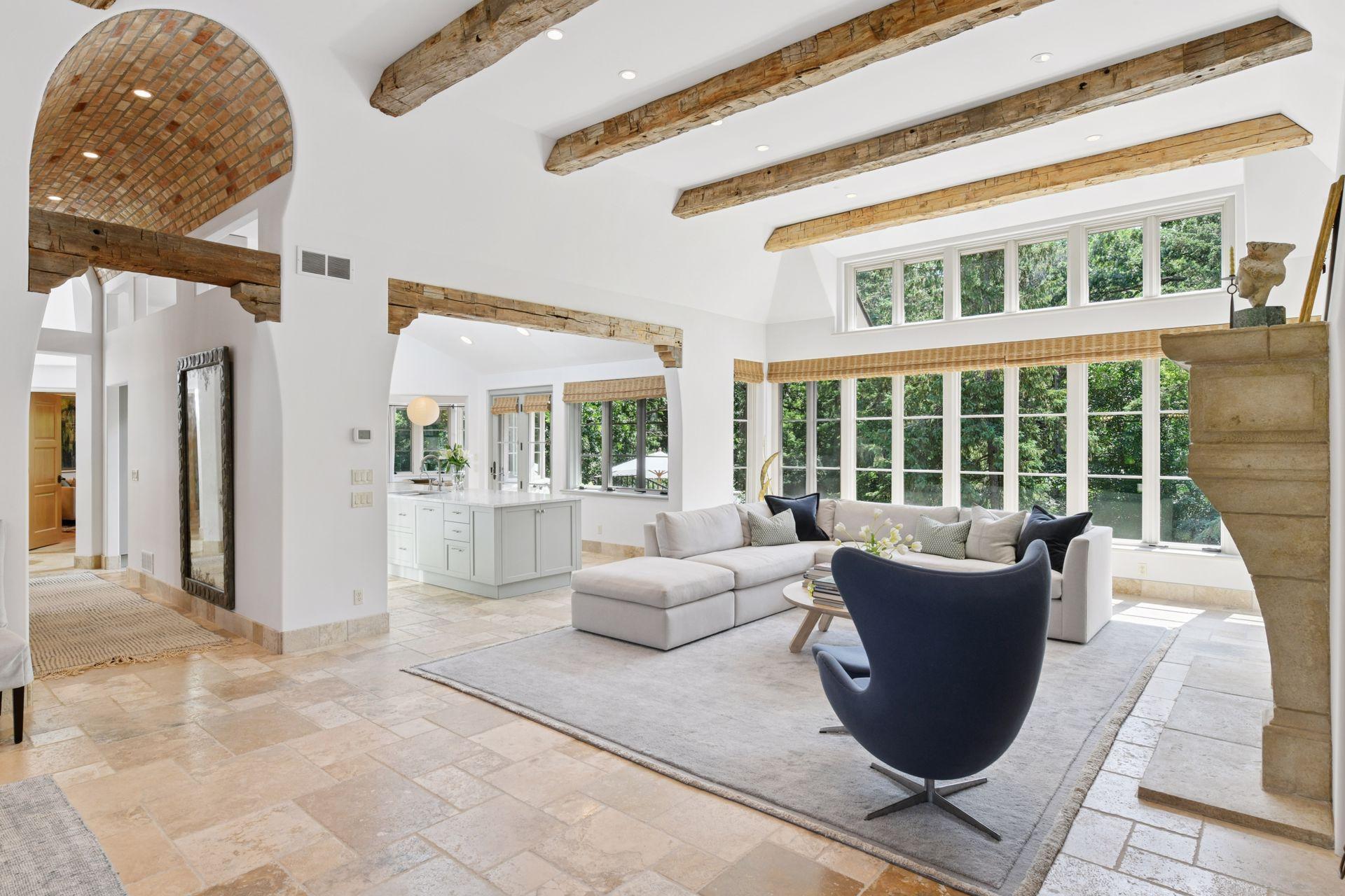 16127 Crosby Cove Road