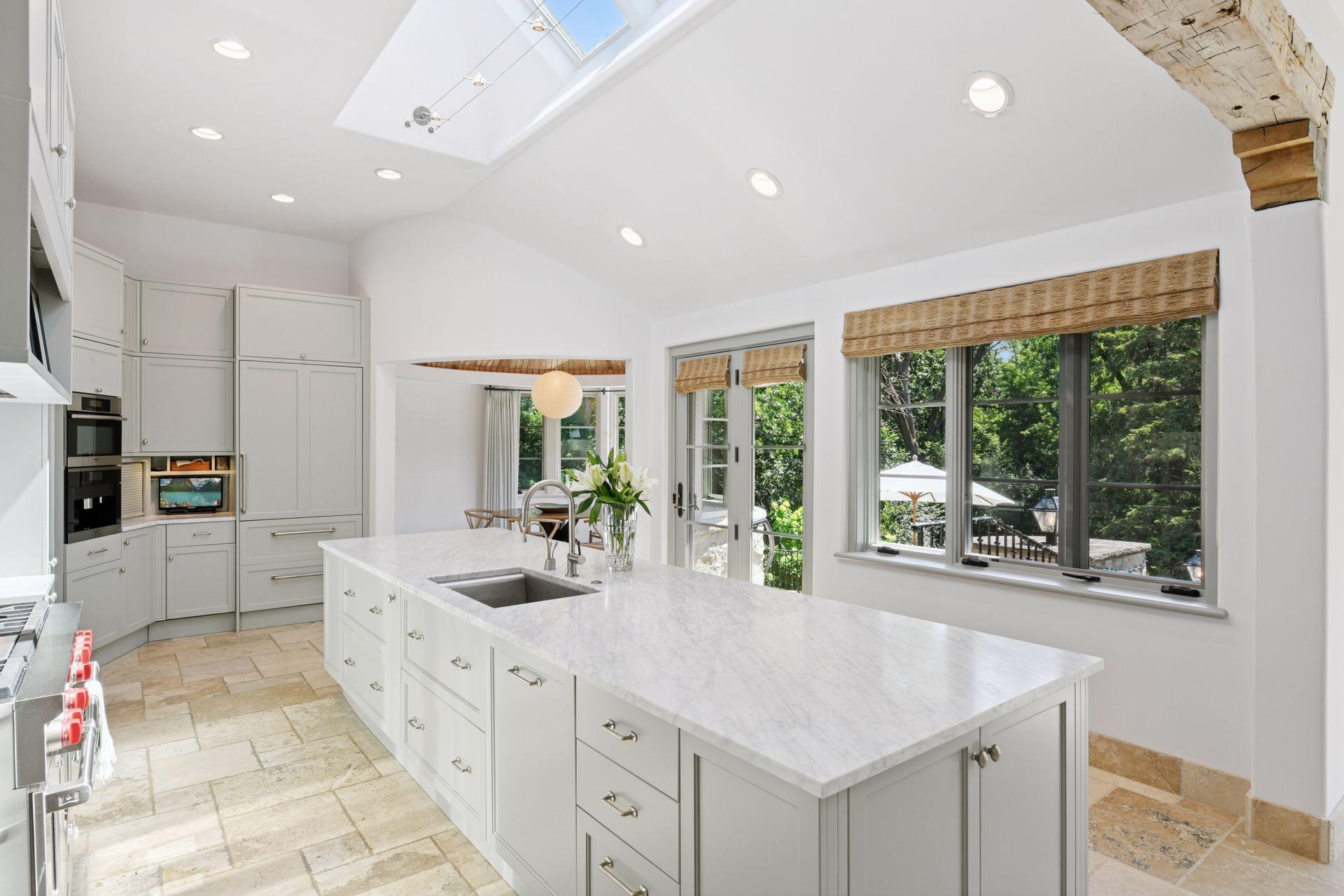 16127 Crosby Cove Road