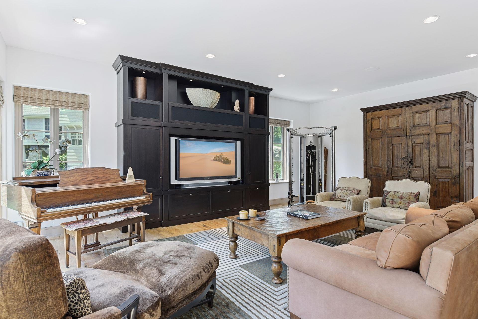 16127 Crosby Cove Road