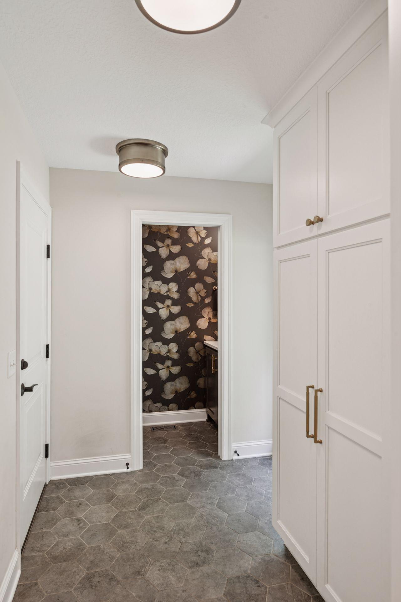 1912 Highcrest Drive