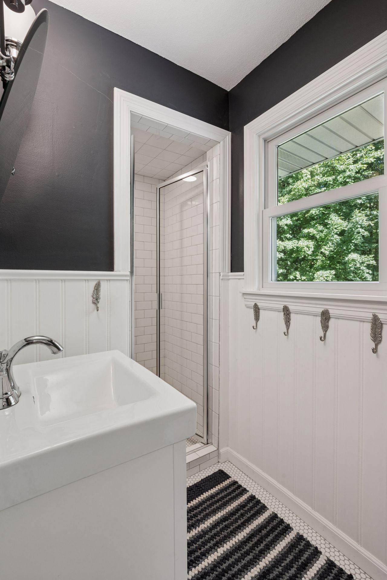 1912 Highcrest Drive