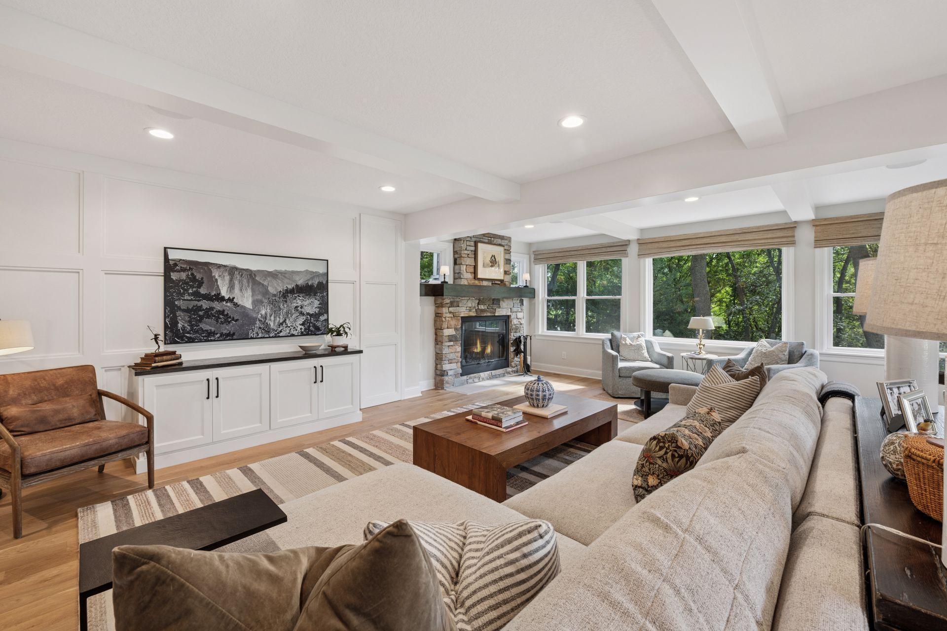 1912 Highcrest Drive