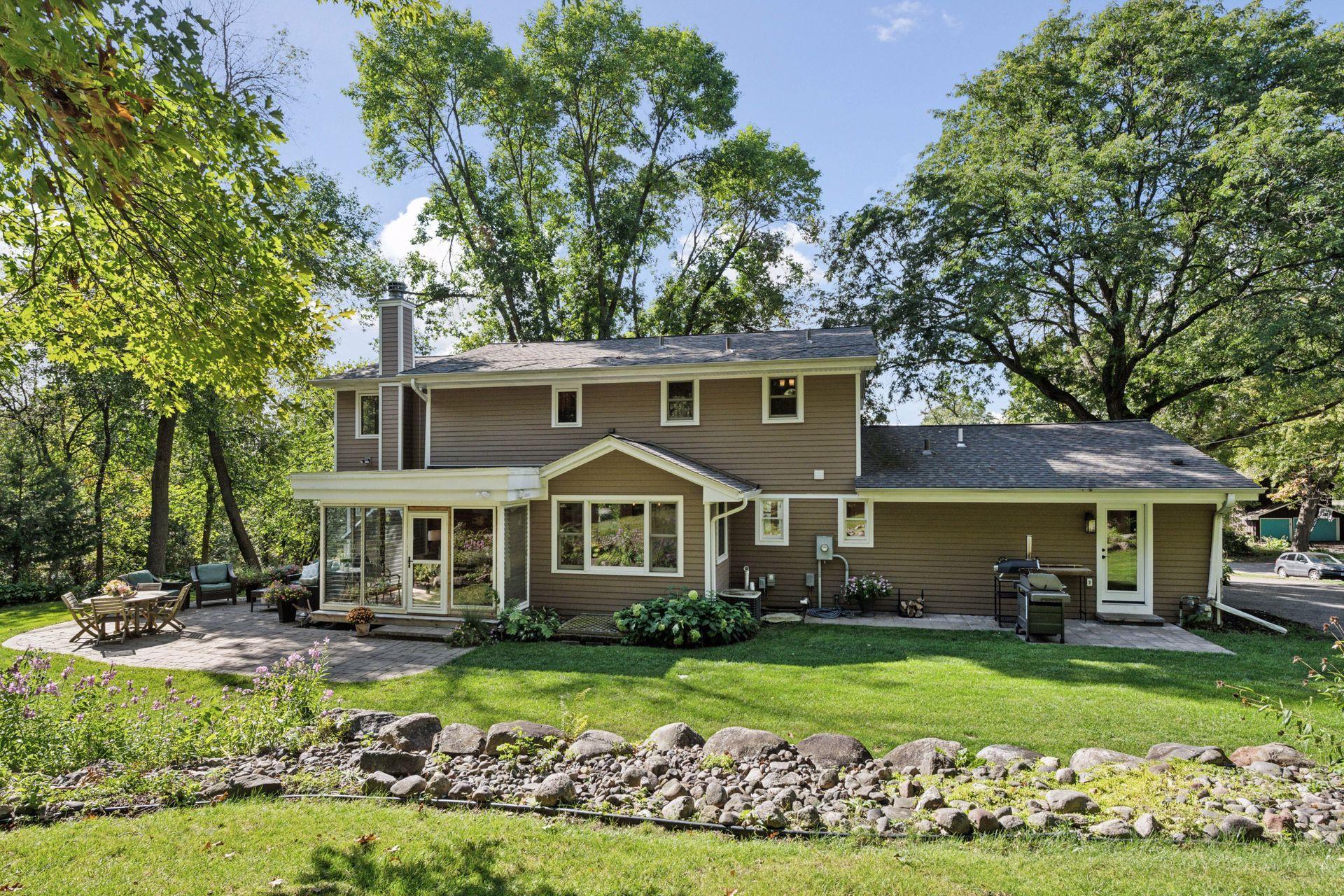 1912 Highcrest Drive