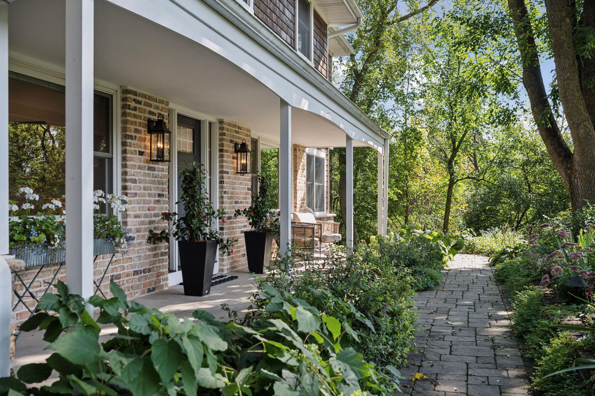 1912 Highcrest Drive