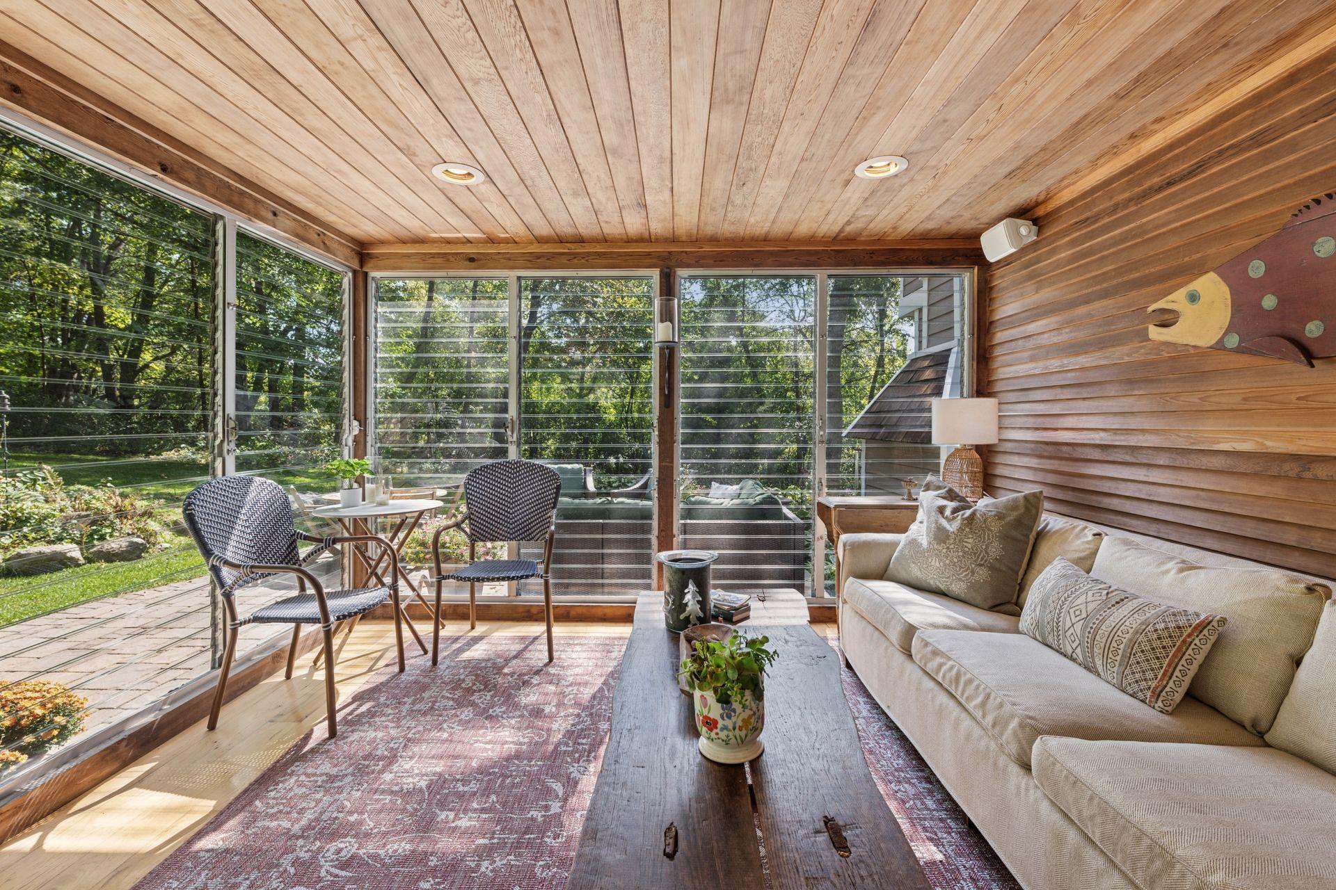 1912 Highcrest Drive