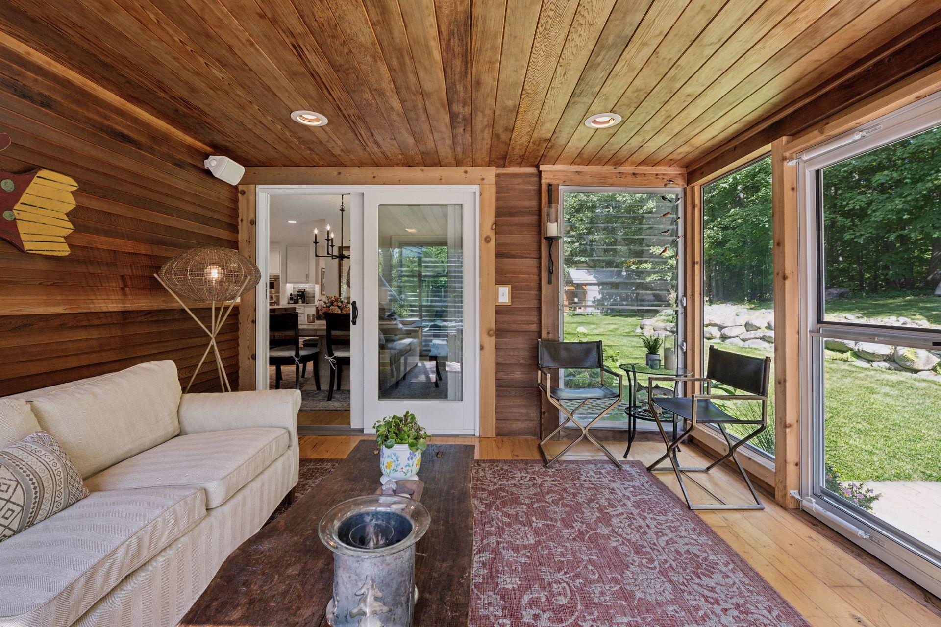 1912 Highcrest Drive