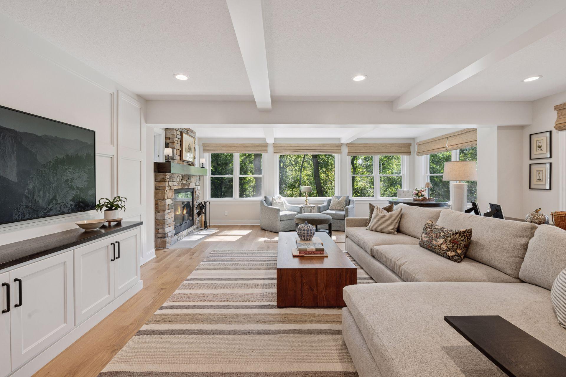 1912 Highcrest Drive