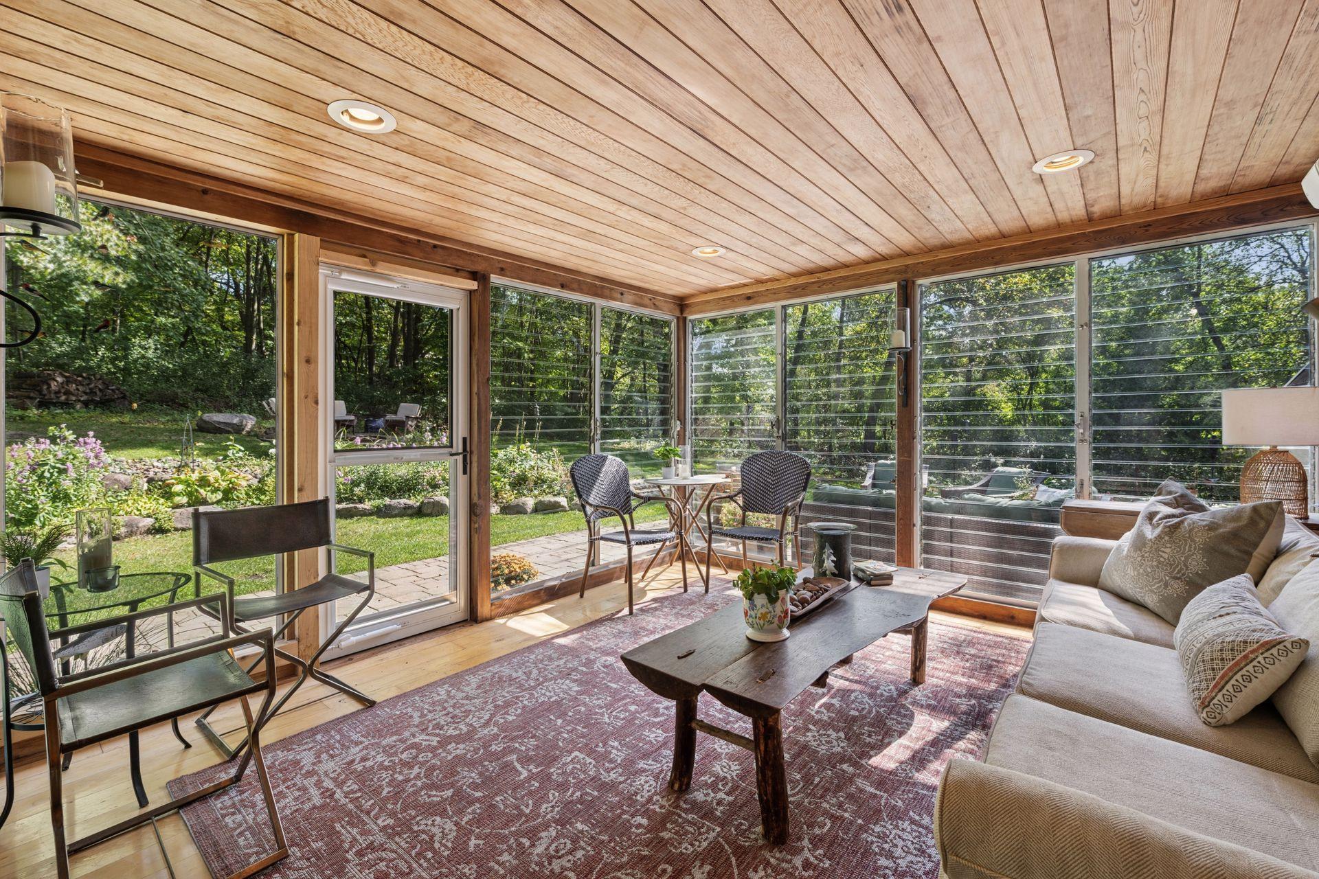 1912 Highcrest Drive