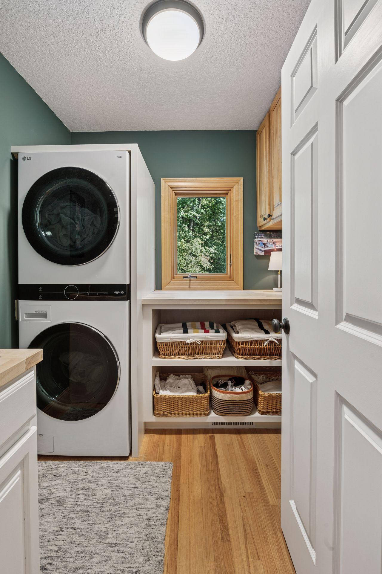 1912 Highcrest Drive