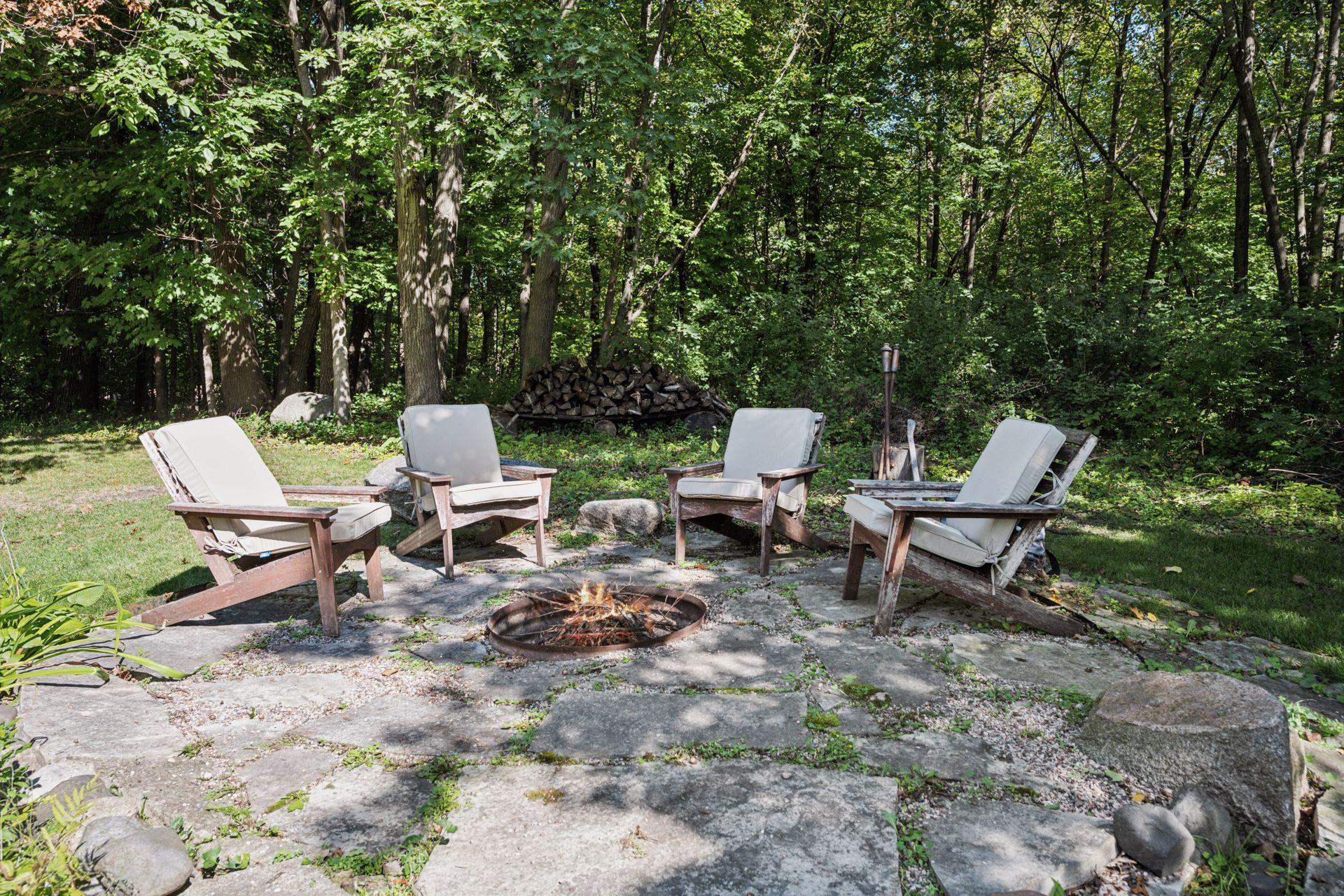 1912 Highcrest Drive