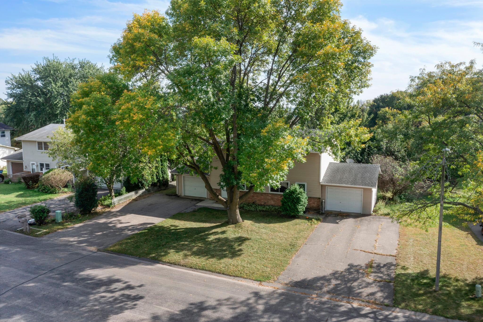 911 Ridge Drive SE