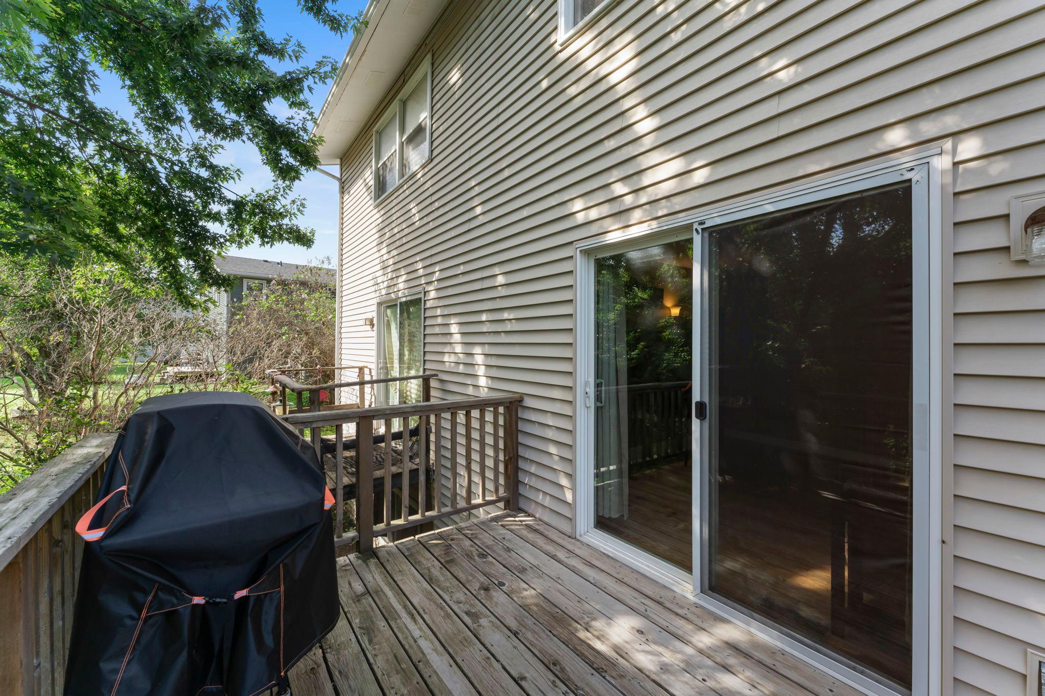 911 Ridge Drive SE