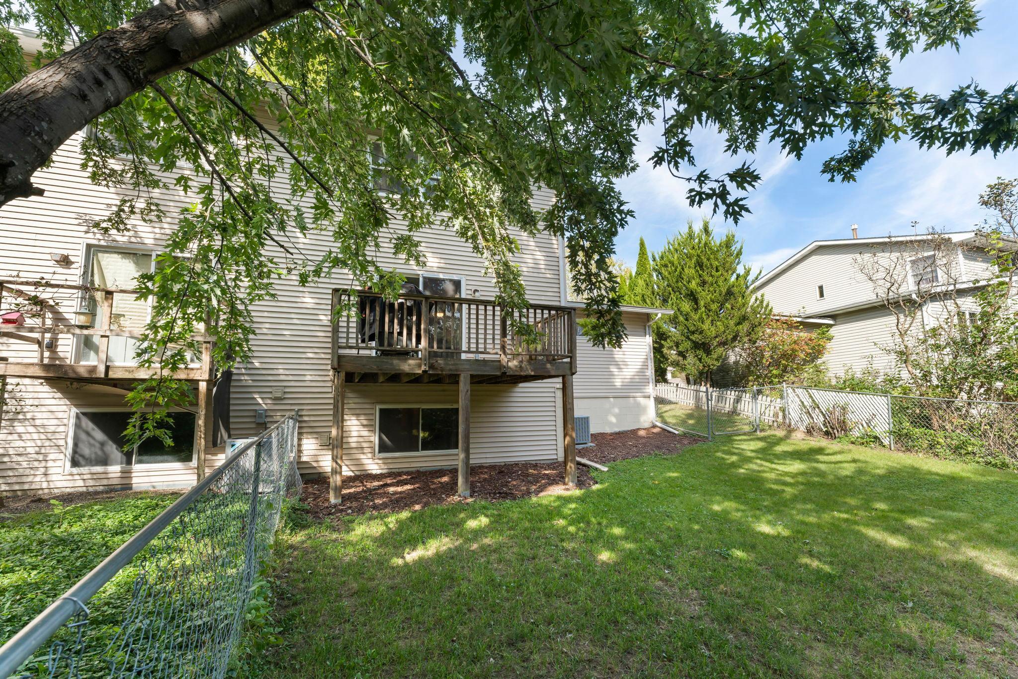 911 Ridge Drive SE