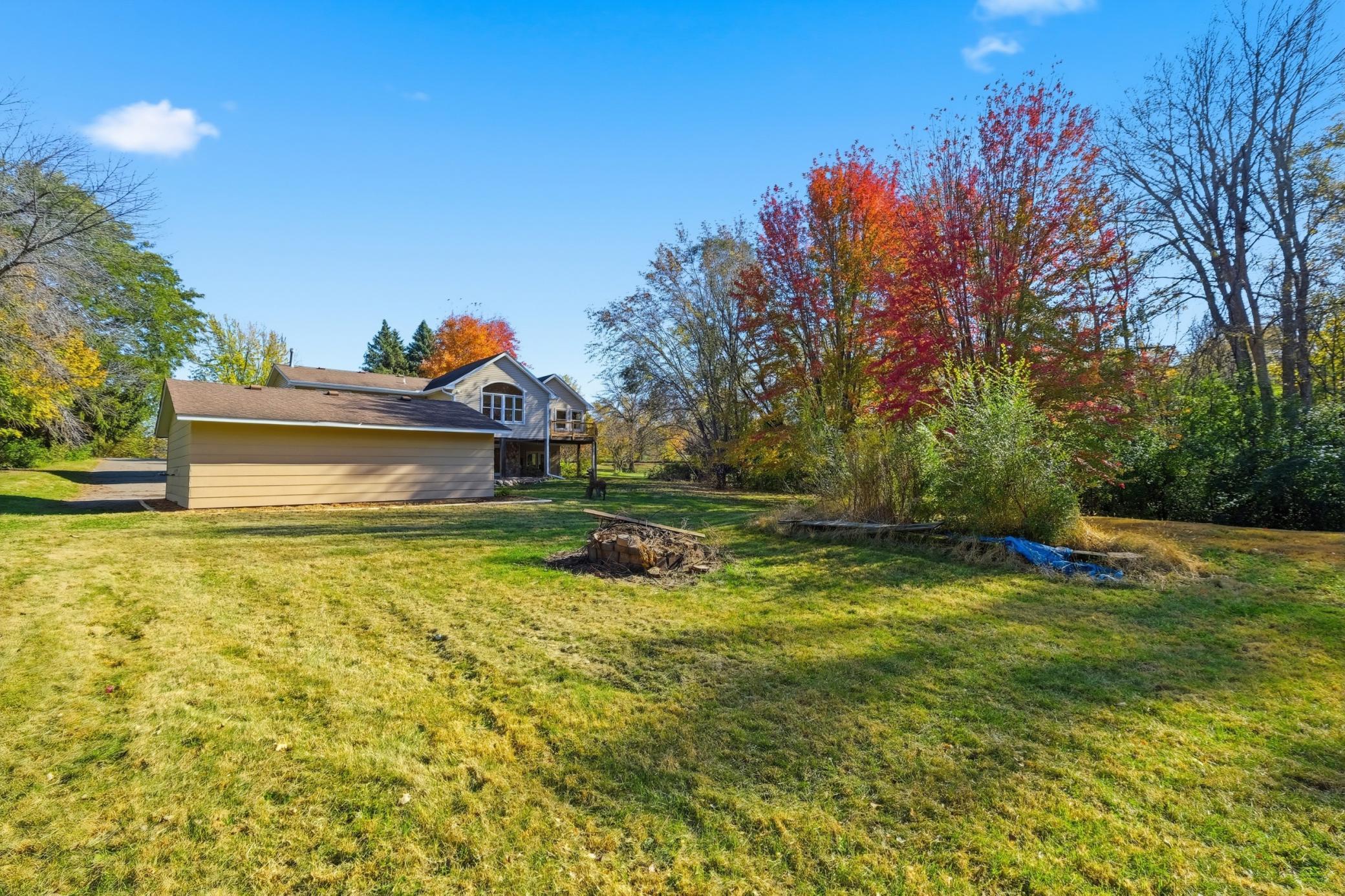 2087 S Lakeshore Drive