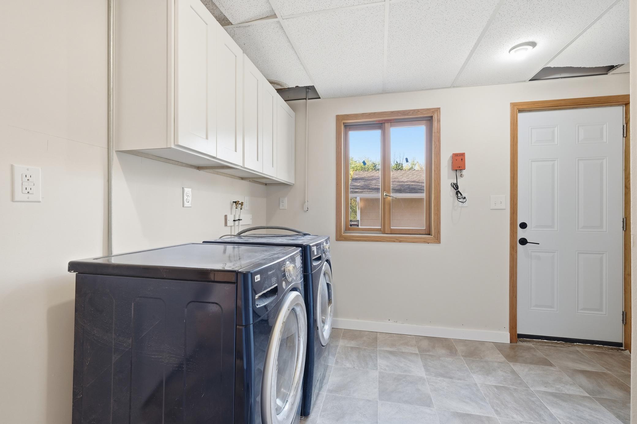 2087 S Lakeshore Drive