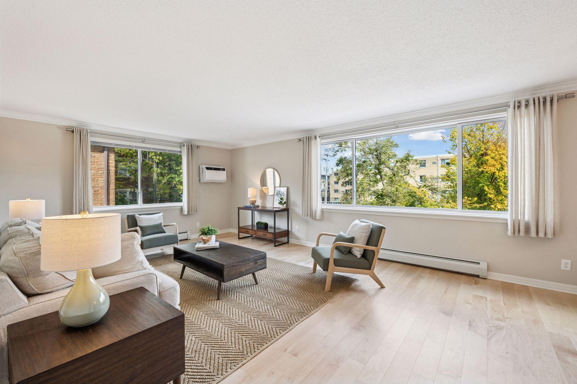 2700 W 44th Street Unit: 304