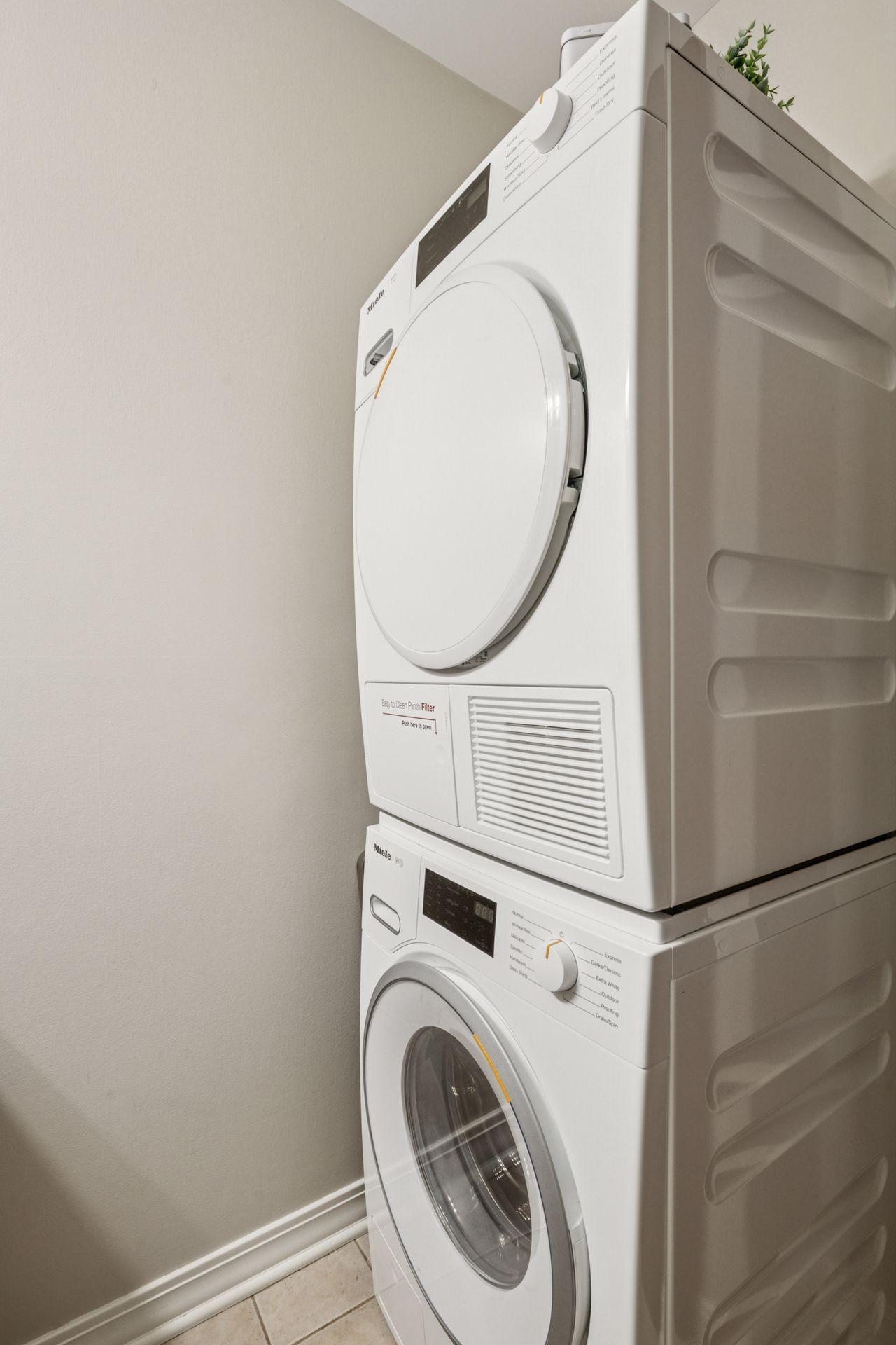 2700 W 44th Street Unit: 304