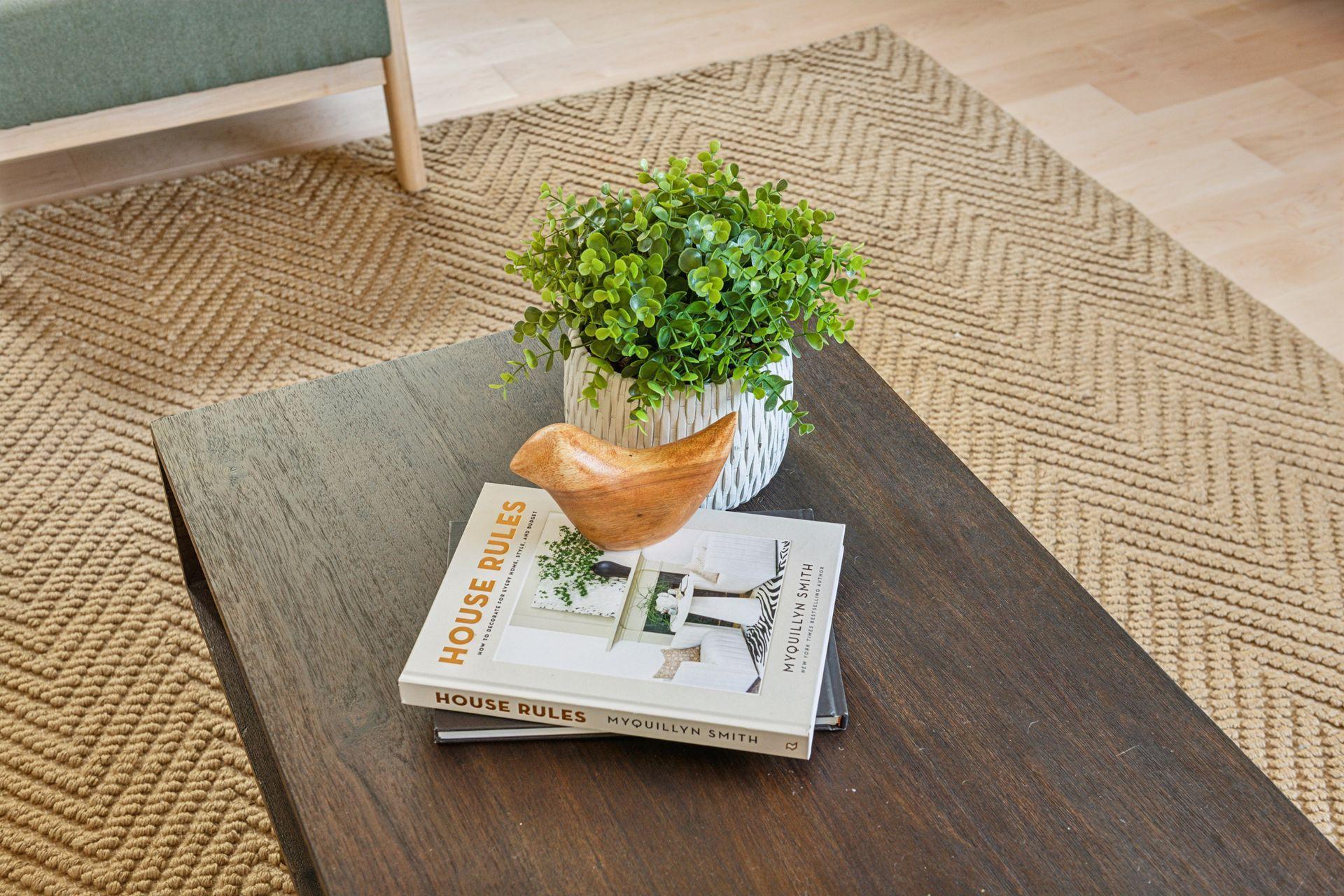 2700 W 44th Street Unit: 304