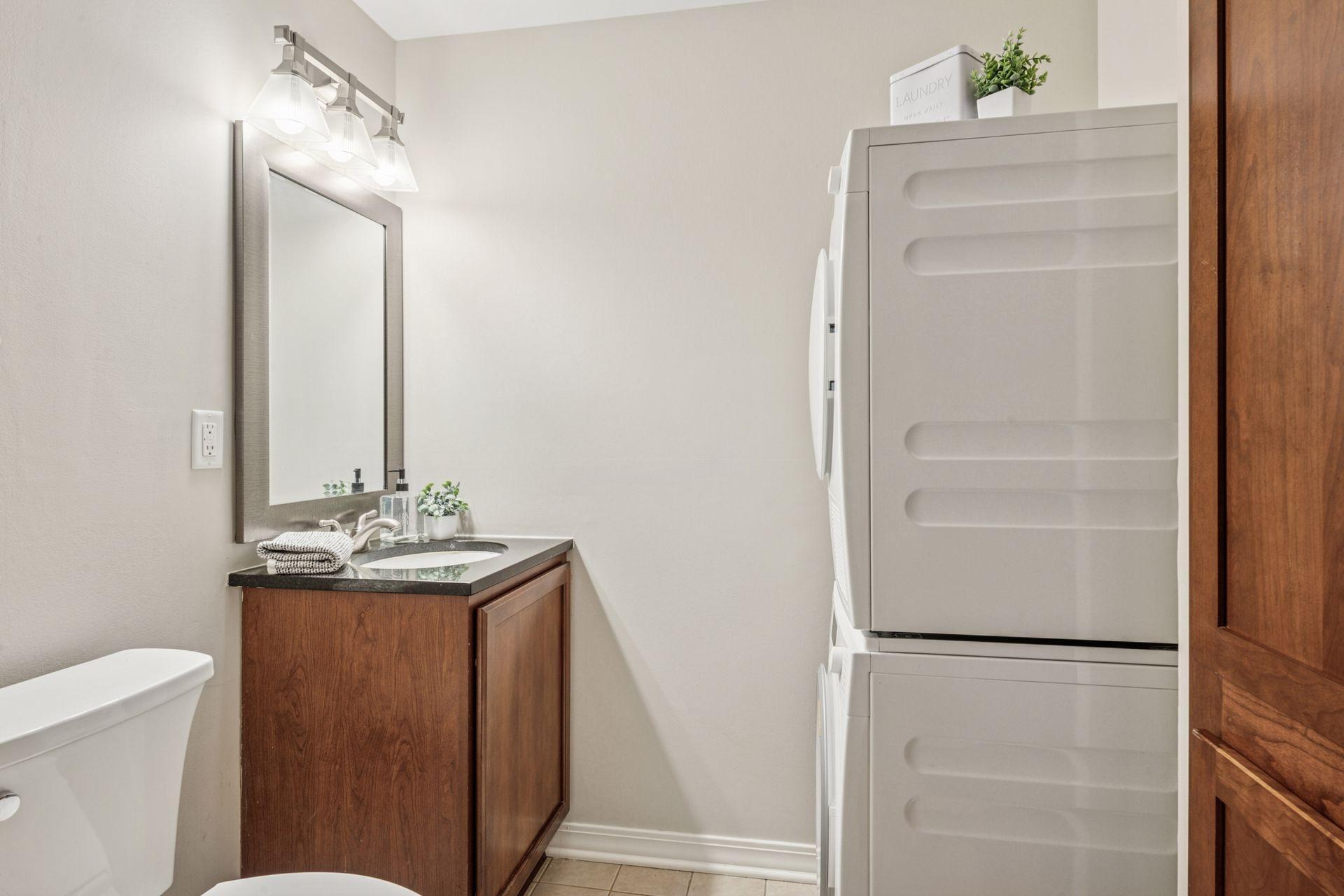 2700 W 44th Street Unit: 304