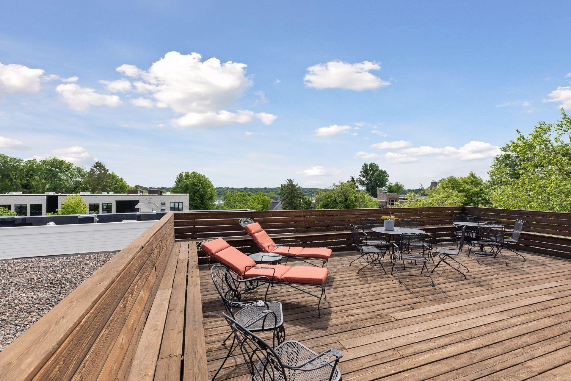 2700 W 44th Street Unit: 304