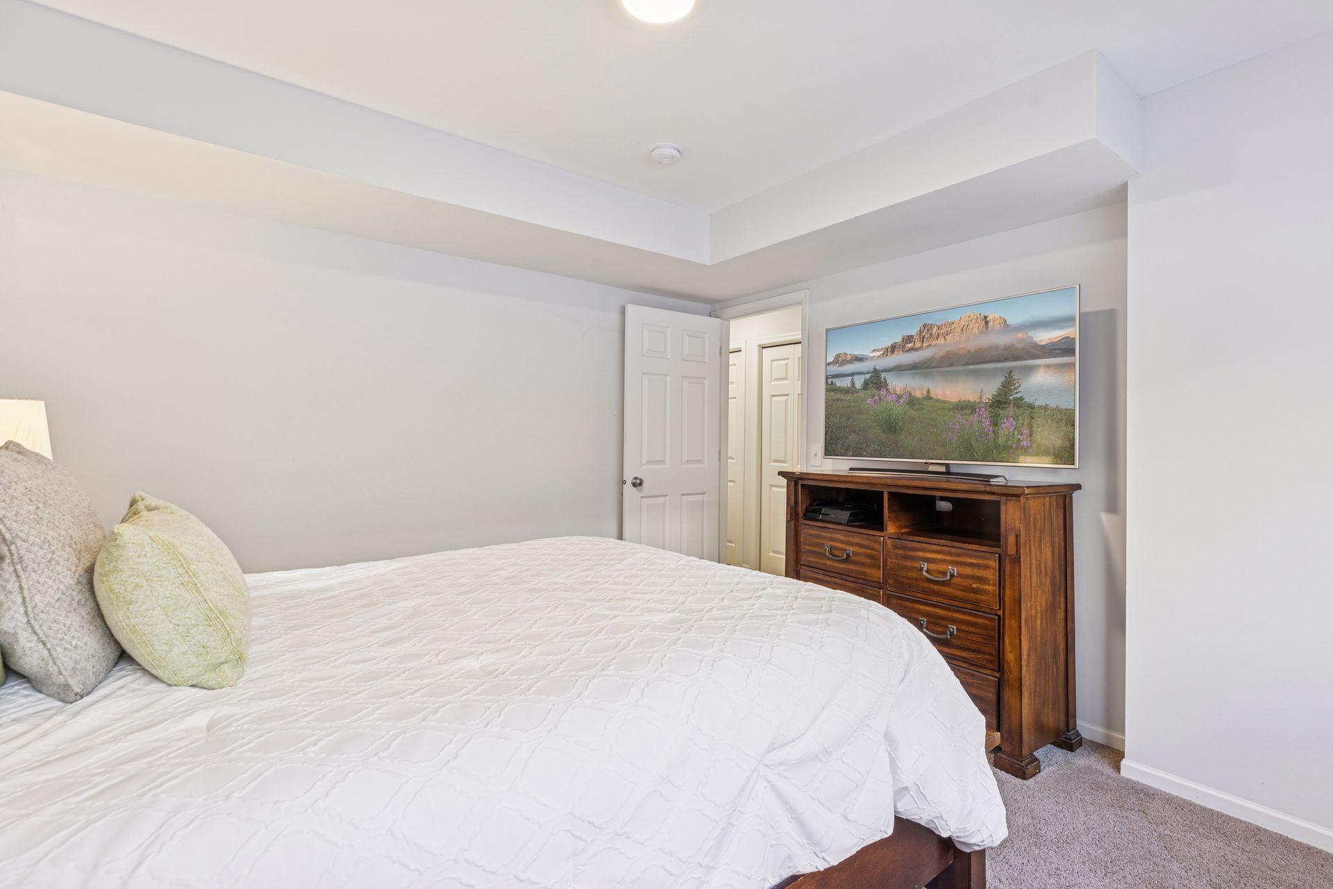 37 4th Avenue N Unit: 103