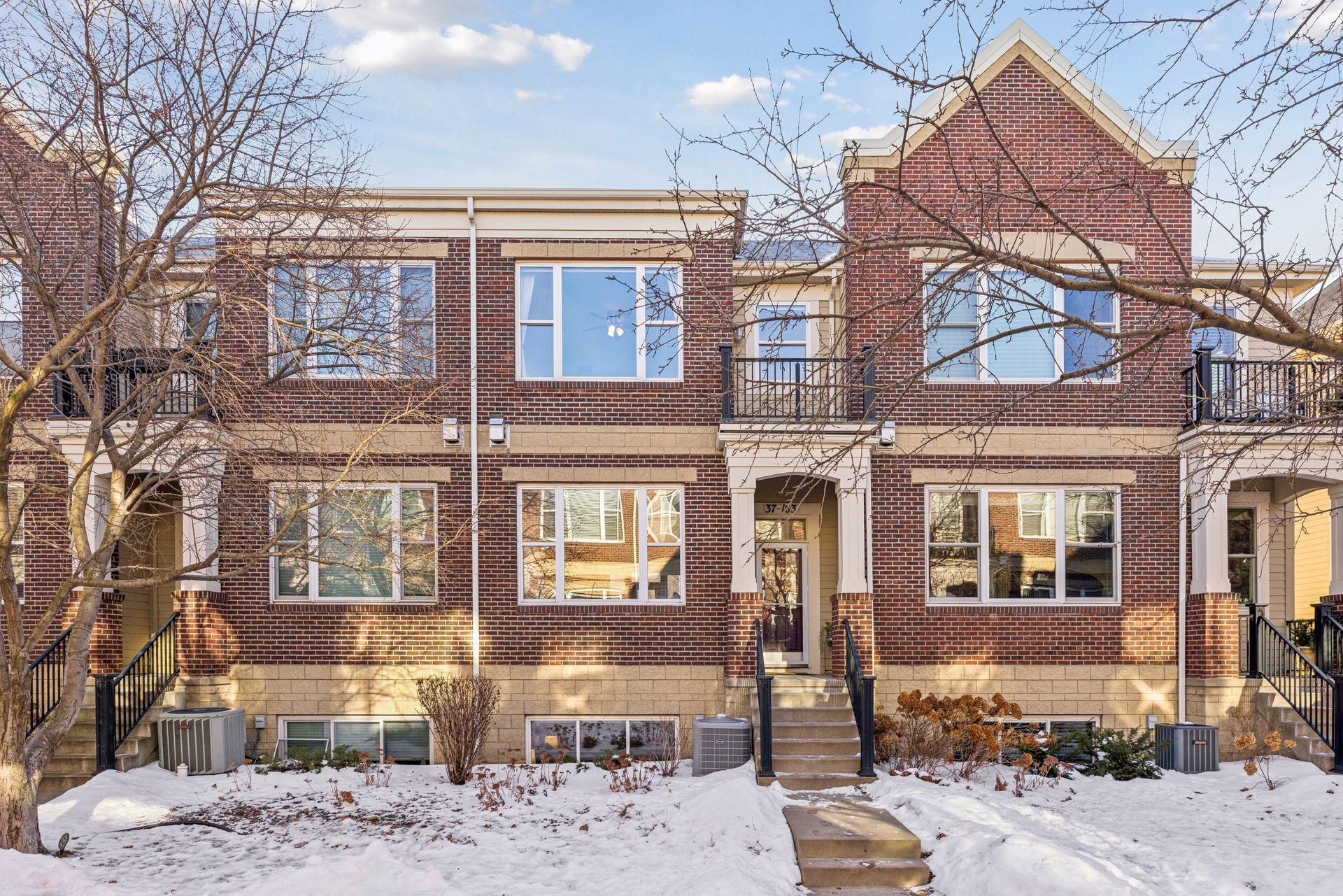 37 4th Avenue N Unit: 103