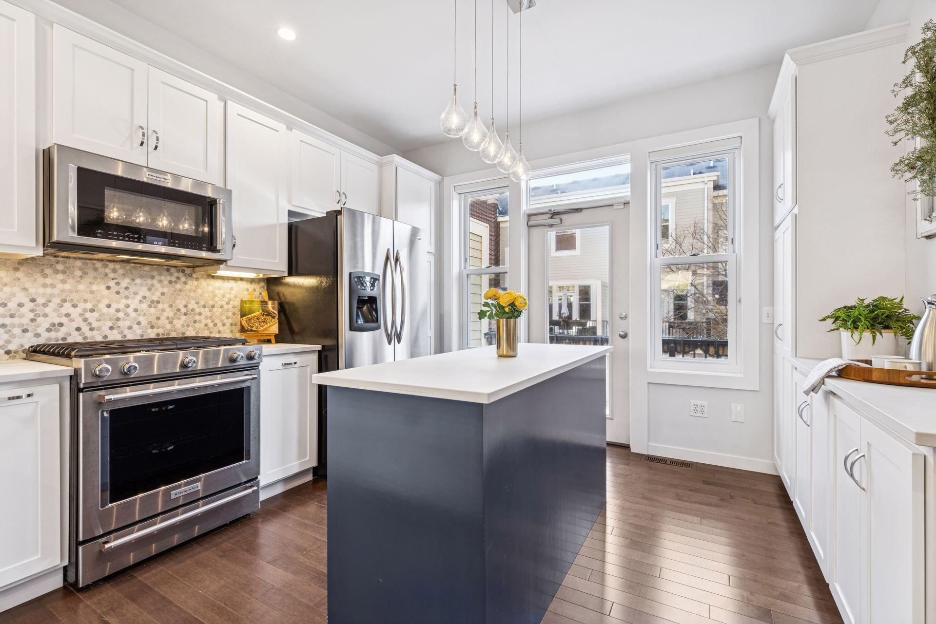 37 4th Avenue N Unit: 103