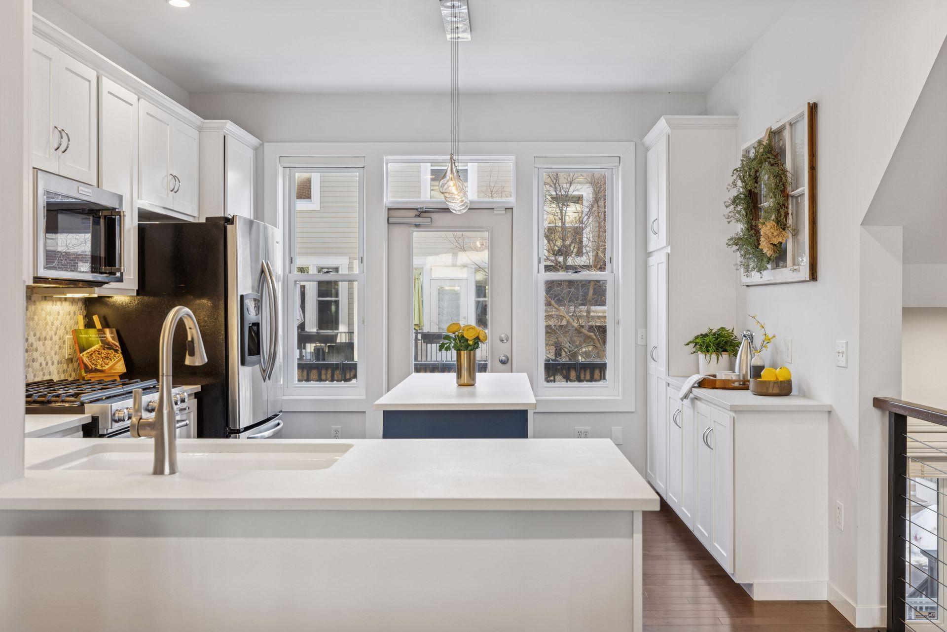 37 4th Avenue N Unit: 103