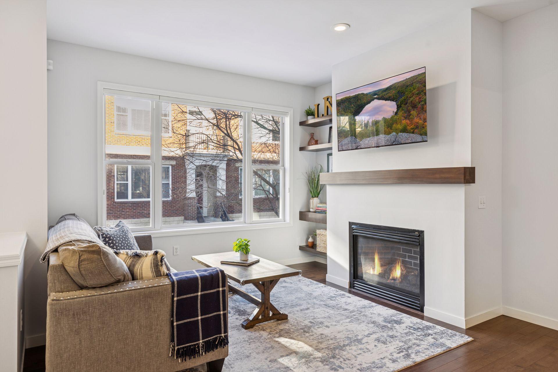 37 4th Avenue N Unit: 103