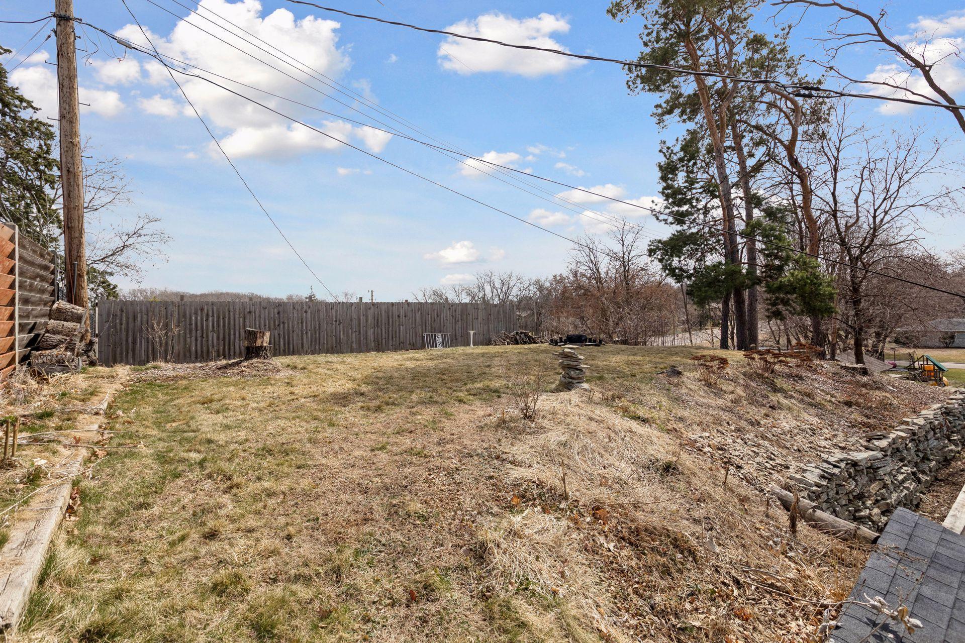 2320 Valders Avenue N