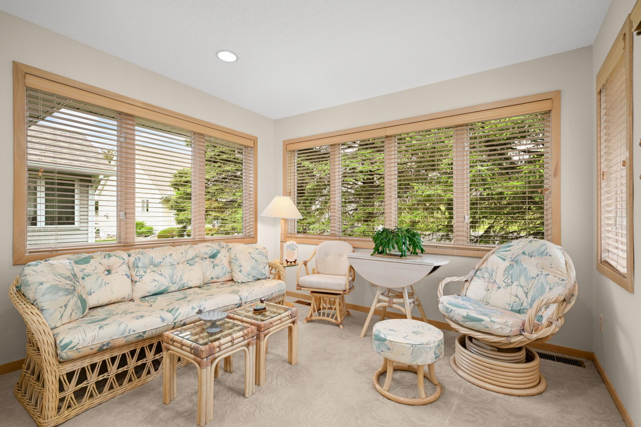 7160 Oak Pointe Curve