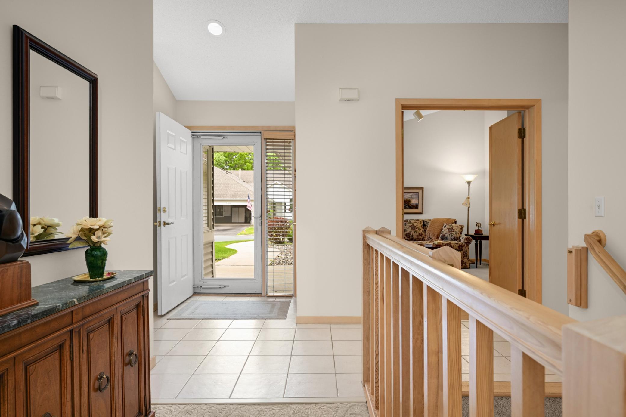 7160 Oak Pointe Curve