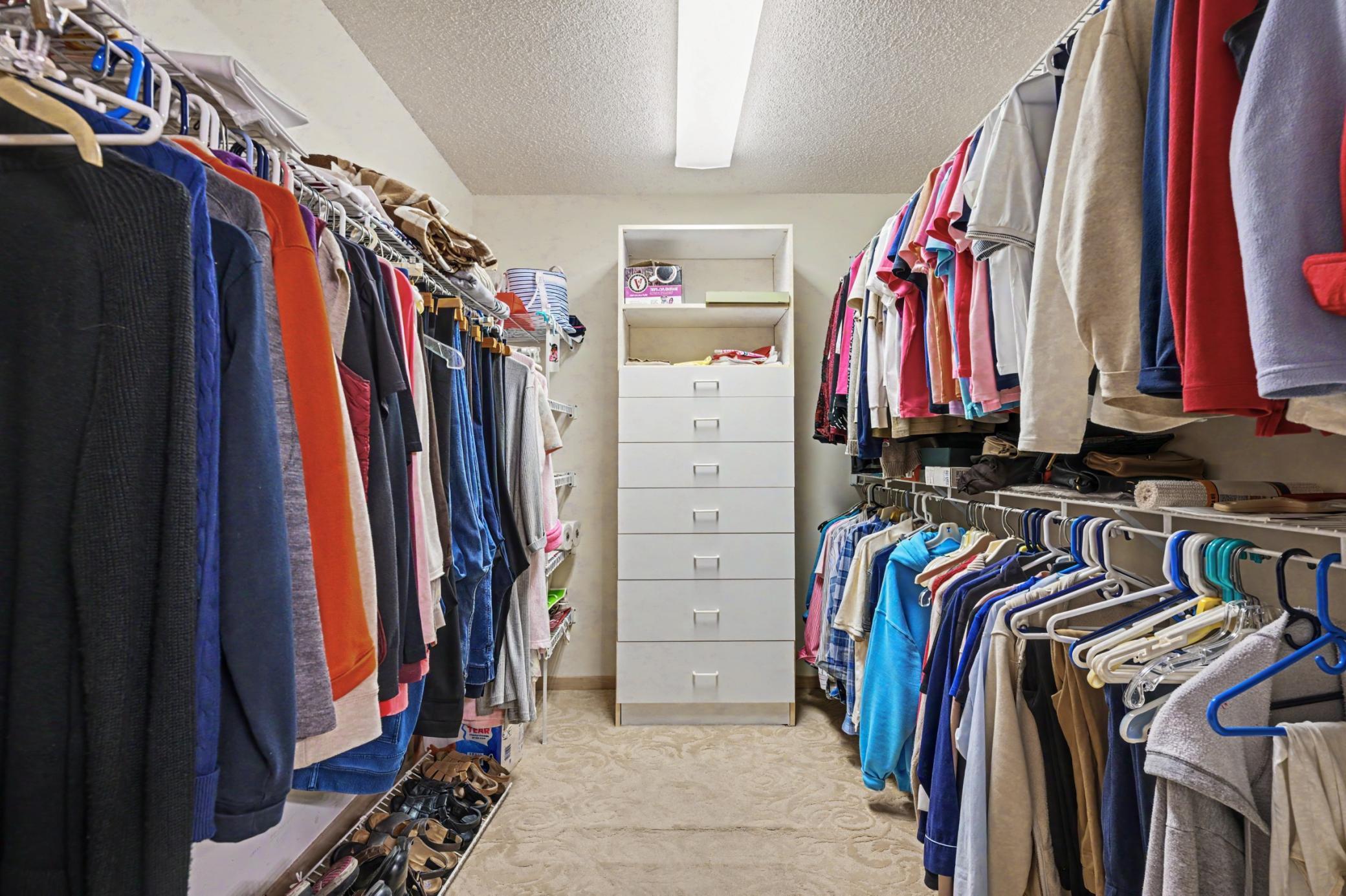 7160 Oak Pointe Curve