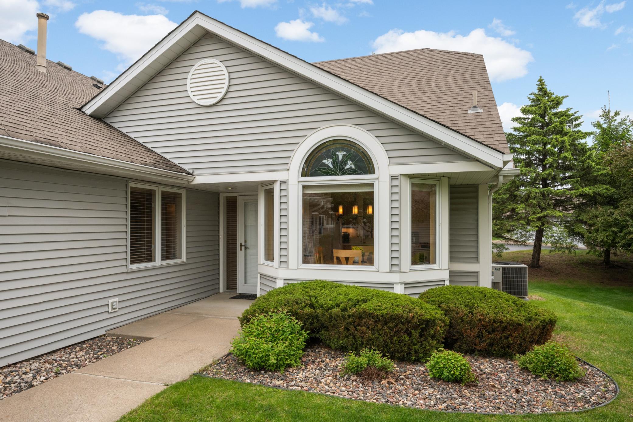 7160 Oak Pointe Curve
