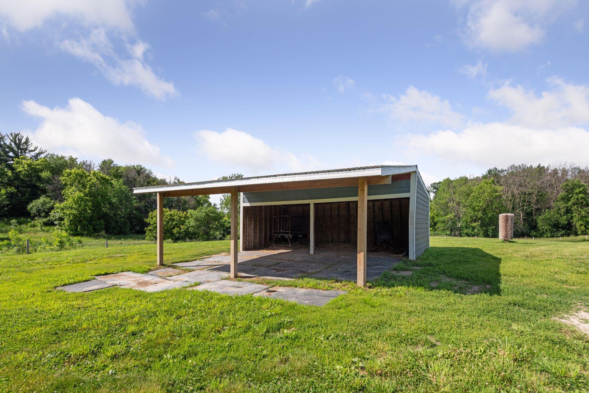 1325 Tamarack Drive