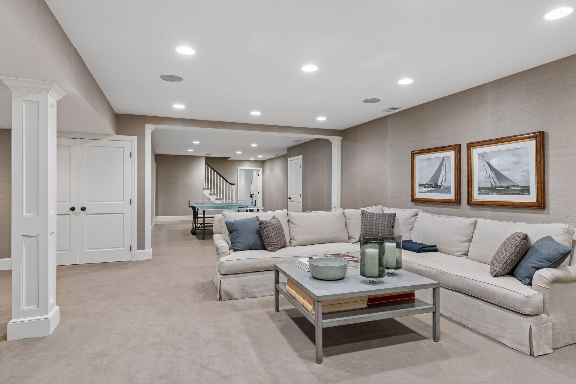 235 Hollander Road