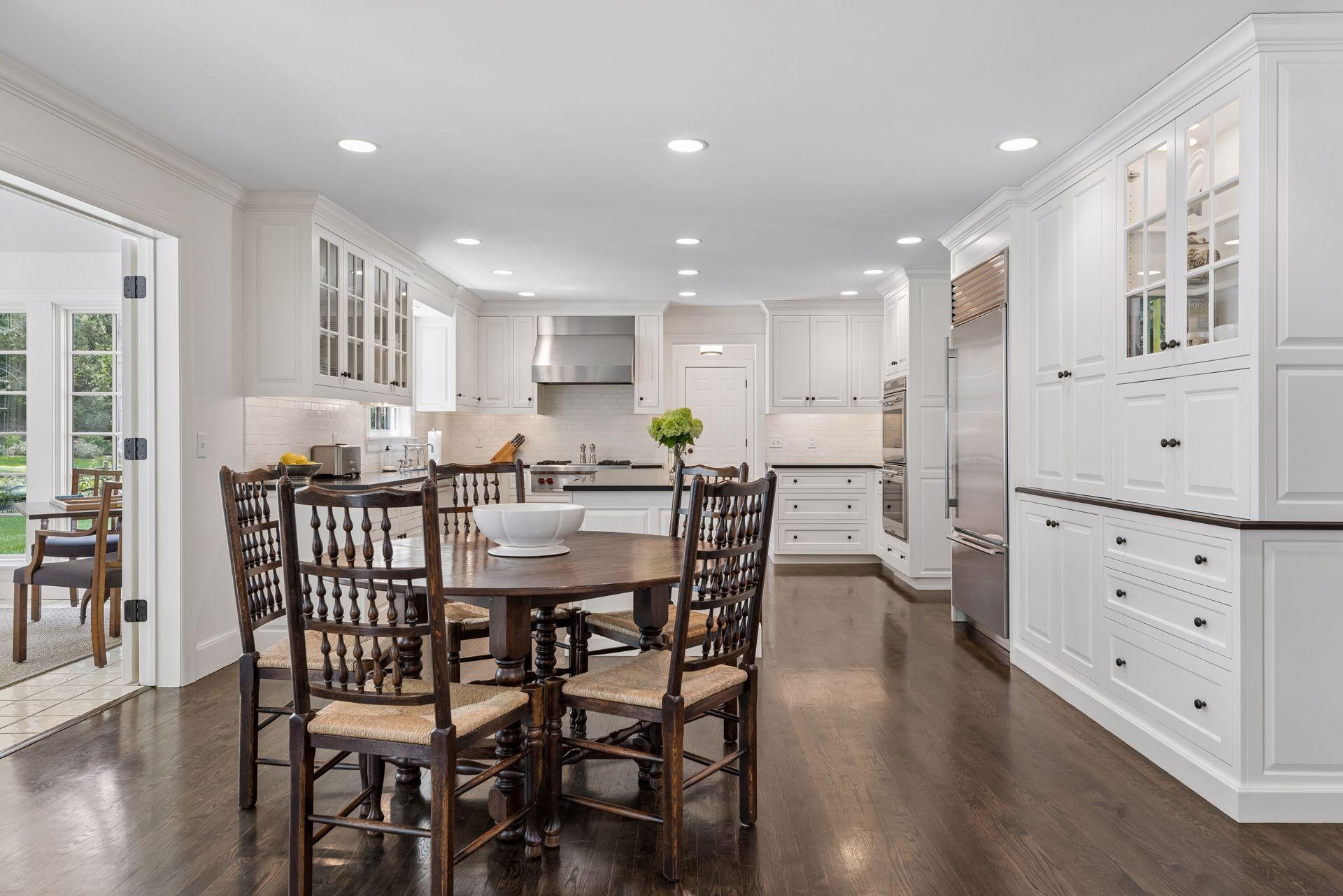 235 Hollander Road