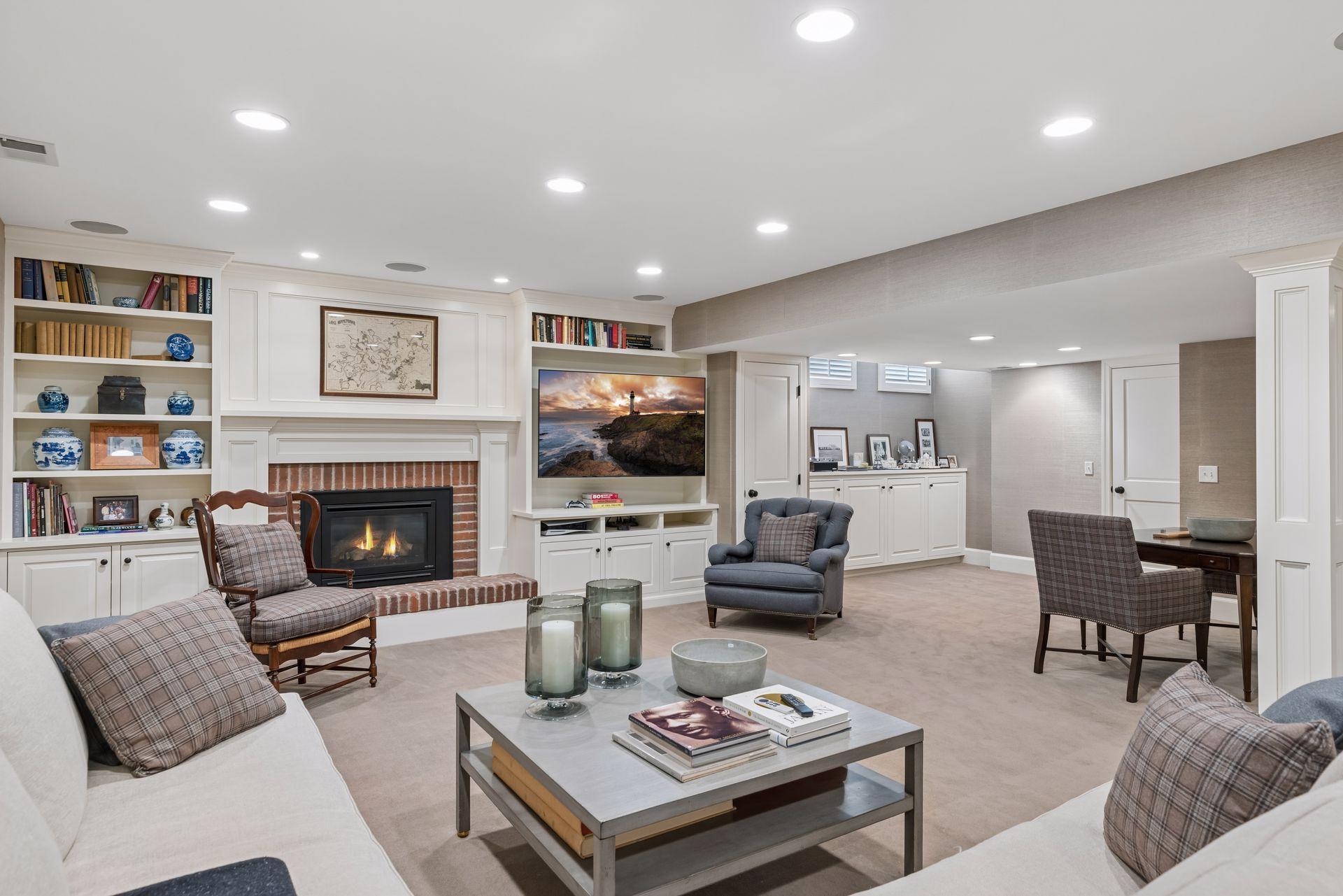 235 Hollander Road
