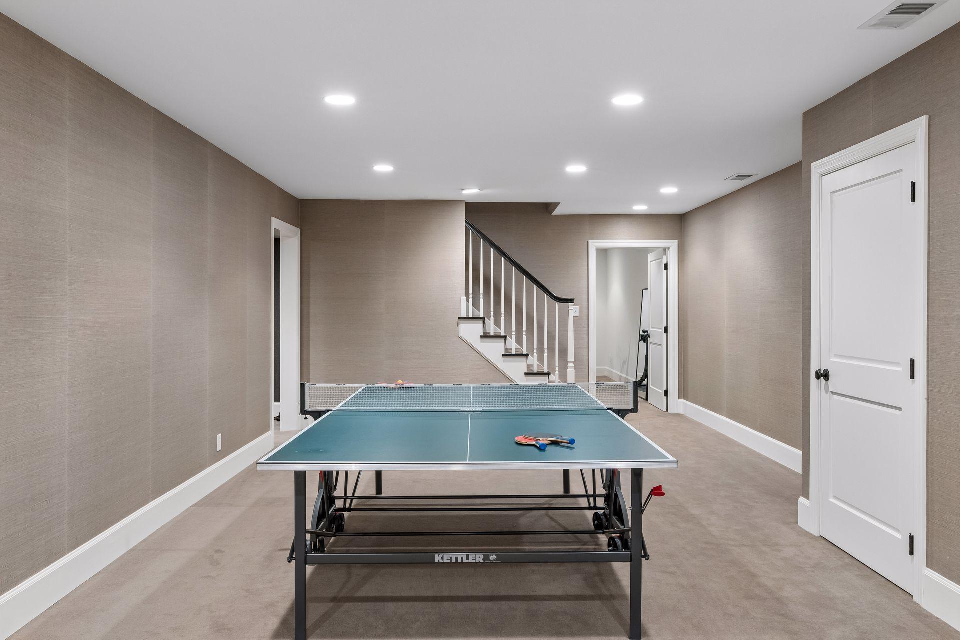 235 Hollander Road