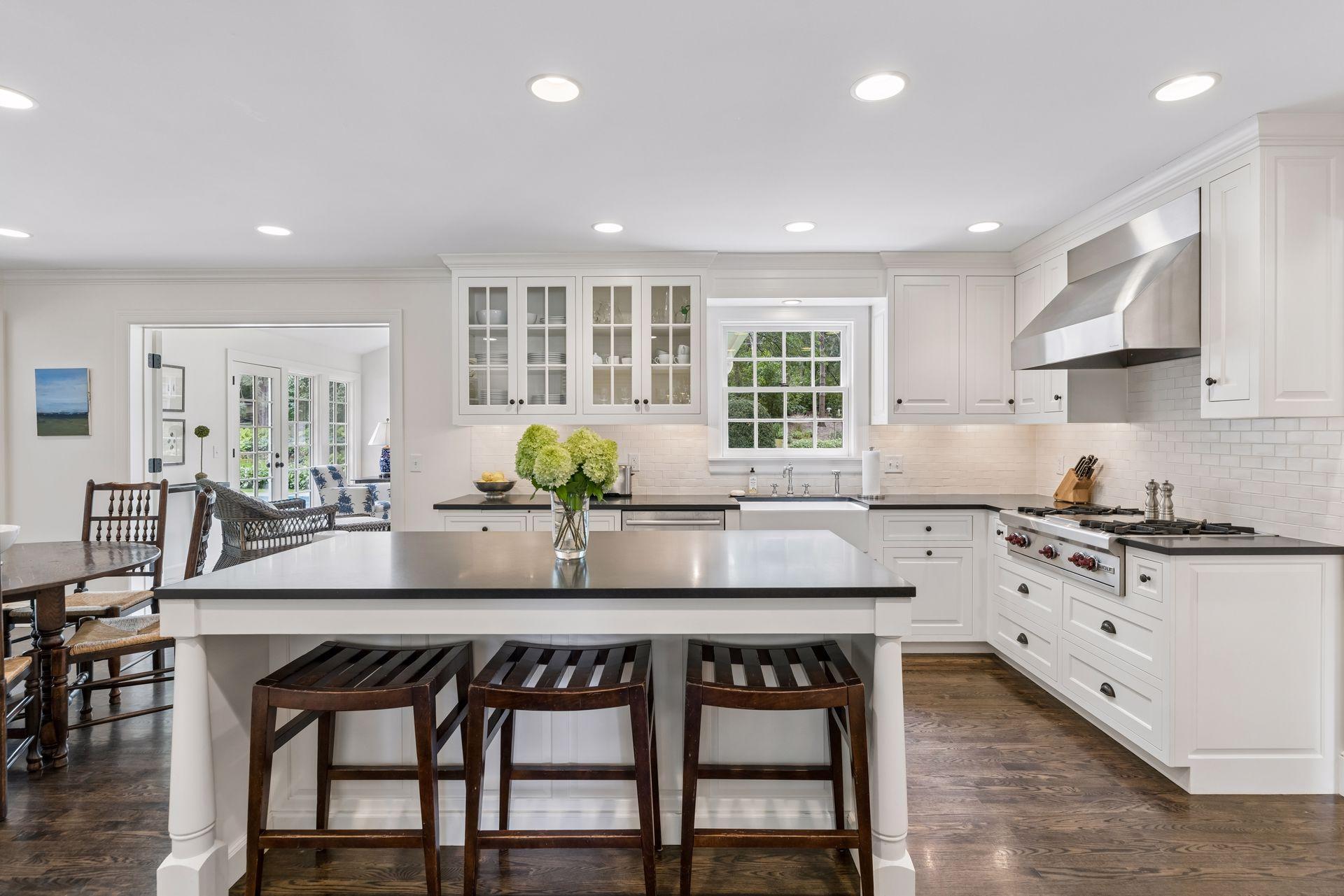 235 Hollander Road