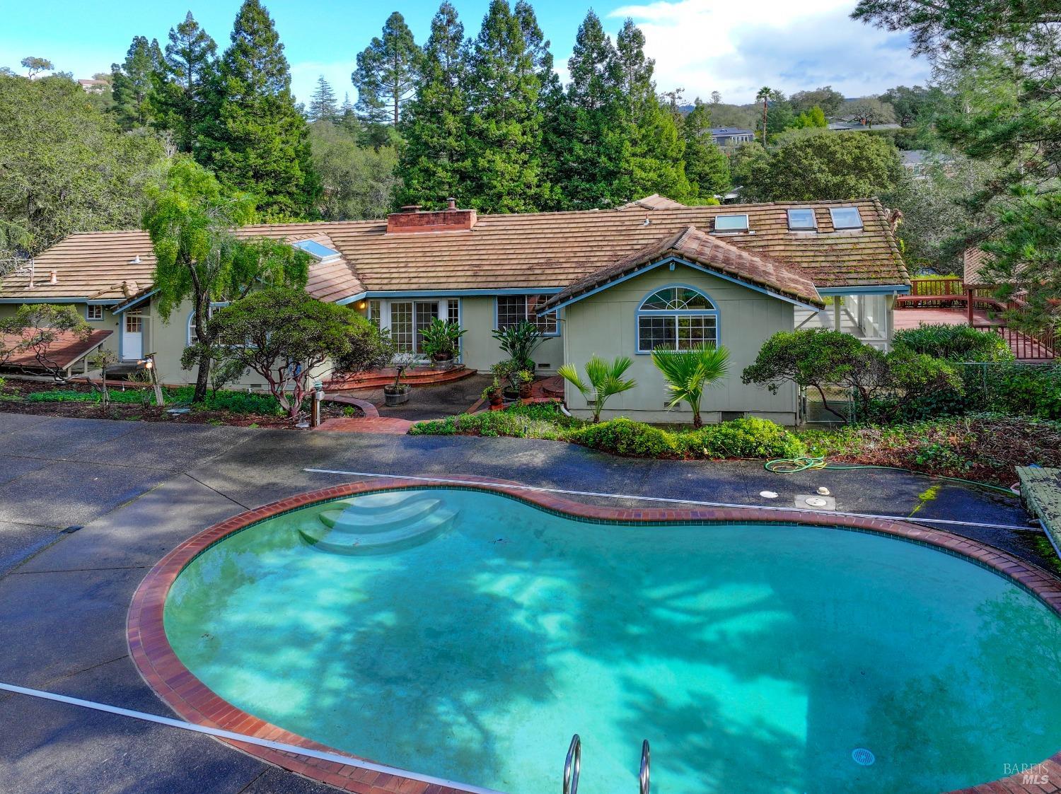 15 Via Del Arroyo Dr