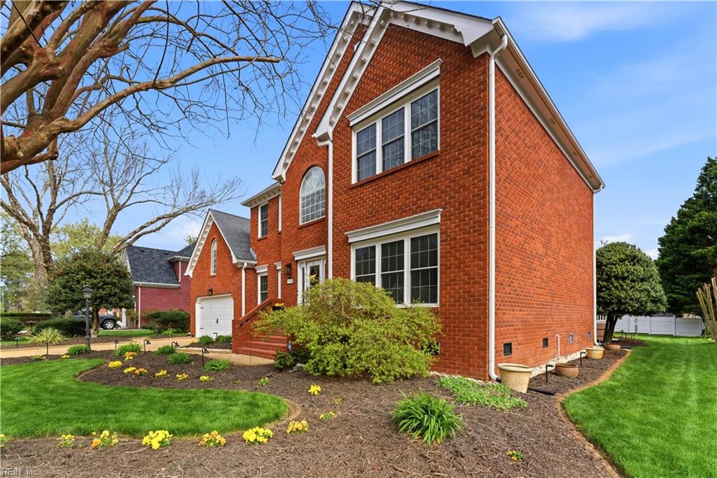 3932 Colony Point DR