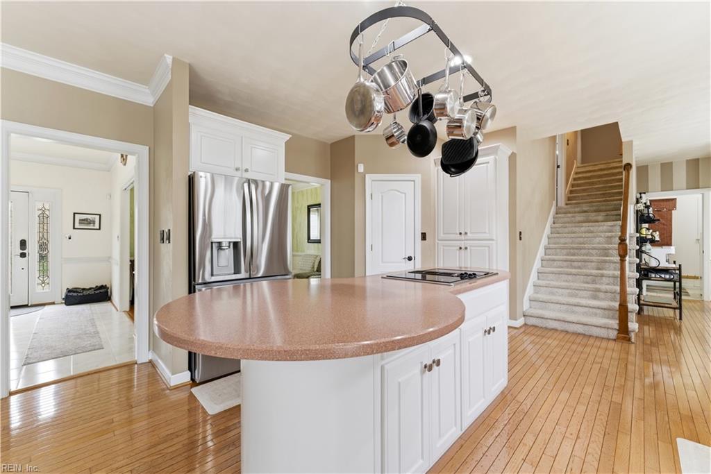 3932 Colony Point DR