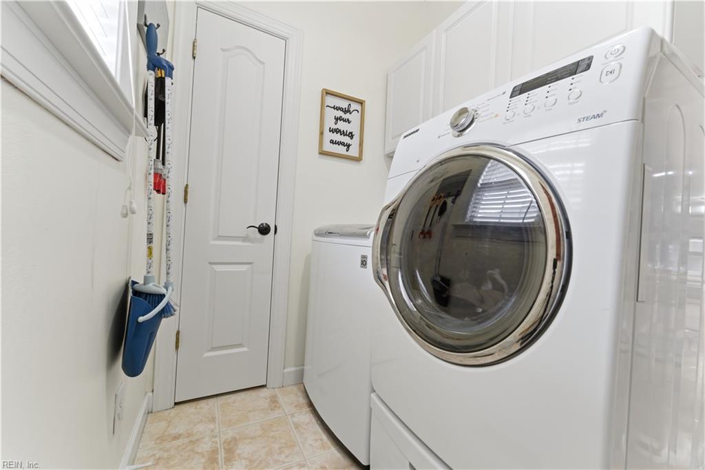 3932 Colony Point DR